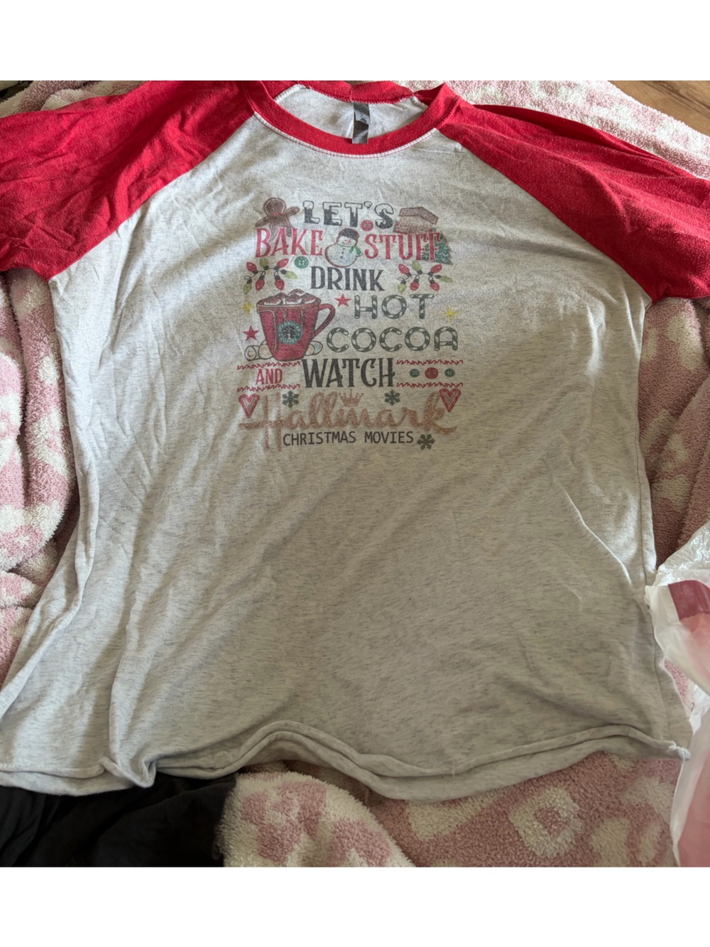 Women’s Christmas 🎄 baseball style shirt